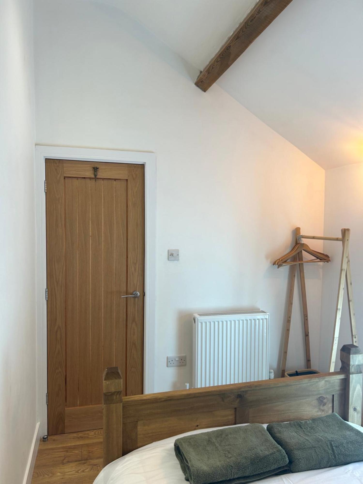 Cosy Modern Miners Cottage Llanllechid Luaran gambar