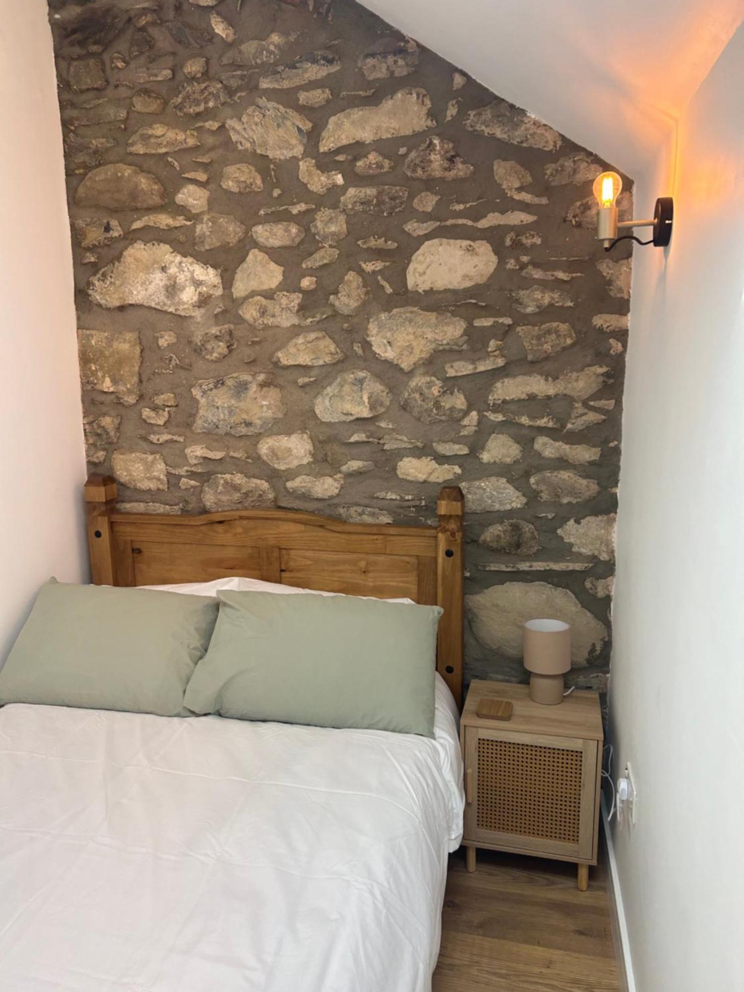 Cosy Modern Miners Cottage Llanllechid Luaran gambar